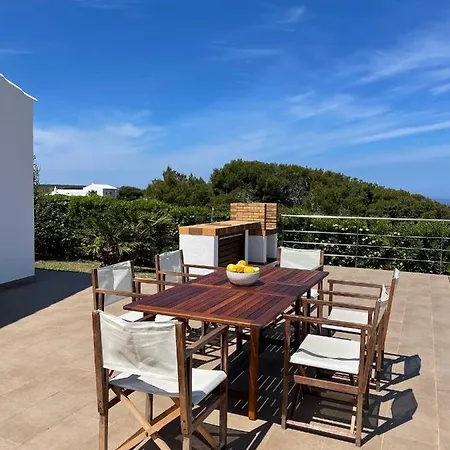 Des Bot Villa *